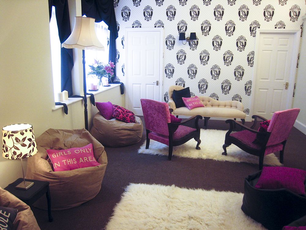 DALIA GELLERT / TV ENTERTAINMENT / PRODUCTION DESIGNER FOR TOOL ACADEMY: SERIES 2